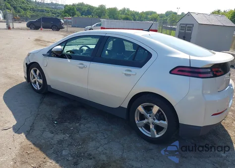 2013 Chevrolet Volt z USA, uszkodzony, nr VIN 1G1RD6E43DU147771